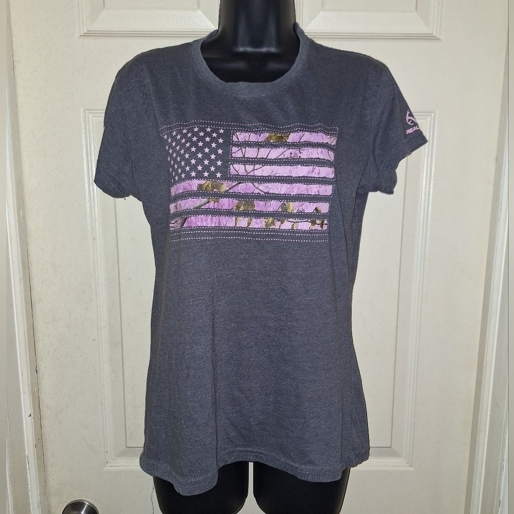 Realtree flag print T-shirt size medium
